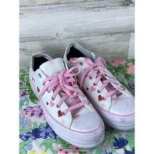 EUC M8.5/W10.5 Chuck Taylor All Star Low Top Platform Sneaker Multi-color Hearts